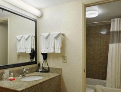 фото отеля Ramada Mission Valley SDSU