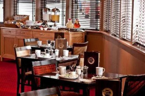 фото отеля Speedbird Inn Aberdeen