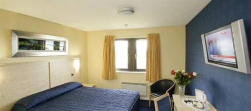 фото отеля Speedbird Inn Aberdeen
