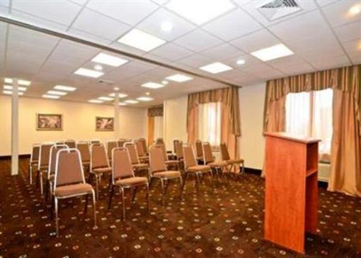фото отеля Comfort Inn & Suites Airport-American Way