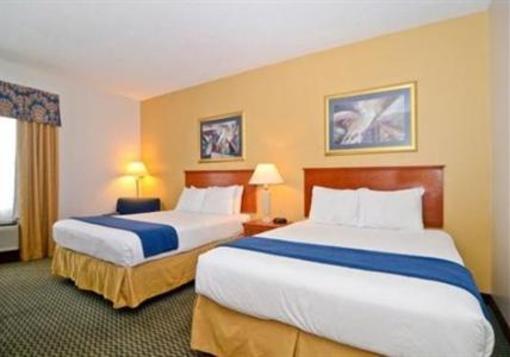 фото отеля Comfort Inn & Suites Airport-American Way
