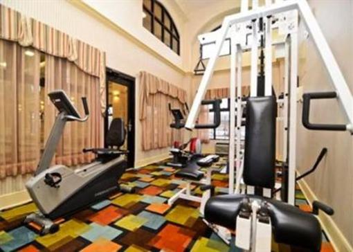 фото отеля Comfort Inn & Suites Airport-American Way