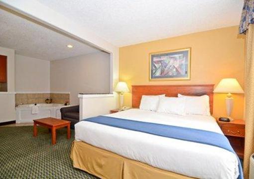 фото отеля Comfort Inn & Suites Airport-American Way