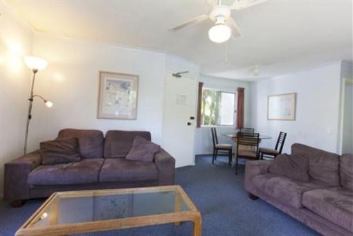 фото отеля Cannes Court Apartments Gold Coast