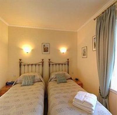 фото отеля Bield Bed & Breakfast Edinburgh
