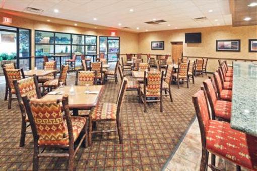 фото отеля Holiday Inn Joplin I 44 & US 71