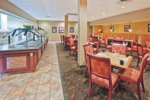 фото отеля Holiday Inn Joplin I 44 & US 71