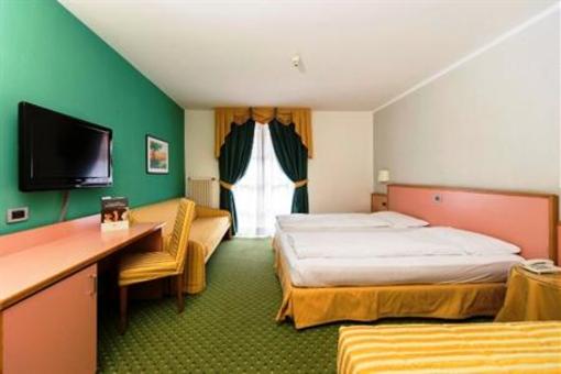 фото отеля AlpHoliday Dolomiti Wellness & Fun Hotel