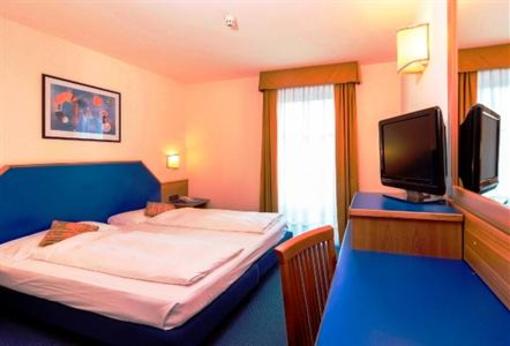 фото отеля AlpHoliday Dolomiti Wellness & Fun Hotel