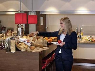 фото отеля Hotel Ibis Stuttgart Airport Messe