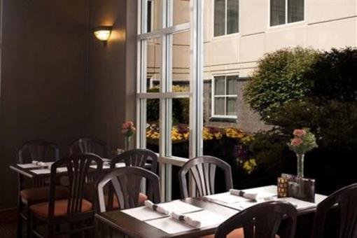 фото отеля Doubletree Hotel Richmond Airport