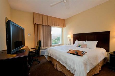 фото отеля Hampton Inn and Suites Charlotte Pineville