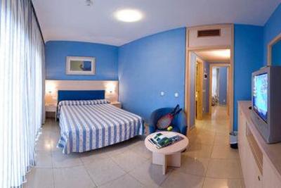 фото отеля Apartments Tur Palas Ibiza
