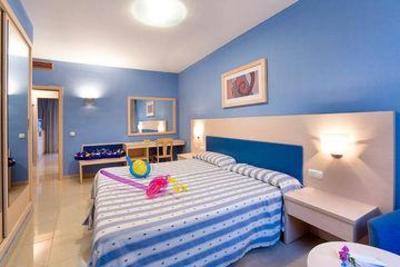 фото отеля Apartments Tur Palas Ibiza