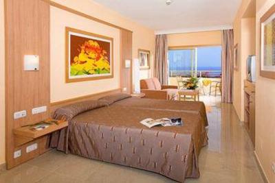 фото отеля Apartments Tur Palas Ibiza