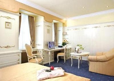 фото отеля BEST WESTERN Premier Hotel Romischer Kaiser