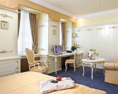 фото отеля BEST WESTERN Premier Hotel Romischer Kaiser