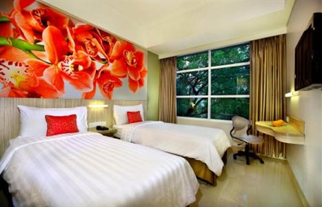 фото отеля Fave Hotel Wahid Hasyim