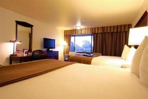 фото отеля Best Western River's Edge Hotel Tukwila
