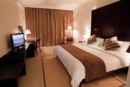 фото отеля Mafraq Hotel