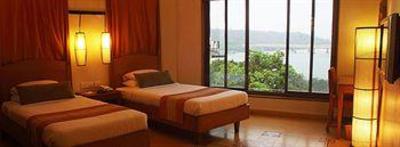 фото отеля The Crown Goa
