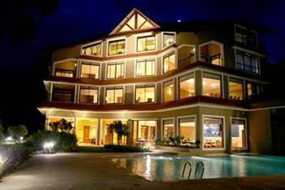 фото отеля The Crown Goa