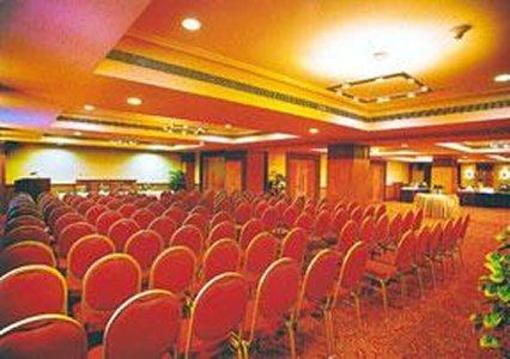фото отеля Quality Inn Sabari