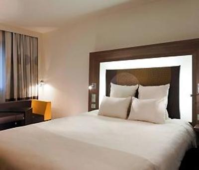 фото отеля Novotel Cergy Pontoise
