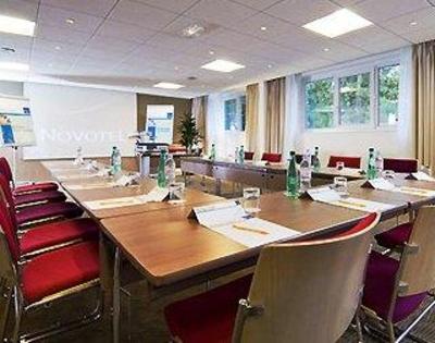 фото отеля Novotel Cergy Pontoise
