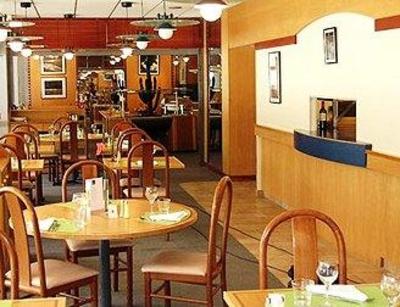 фото отеля Novotel Cergy Pontoise