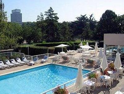 фото отеля Novotel Cergy Pontoise