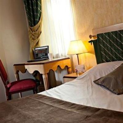 фото отеля Hotel Du Parc Lyon