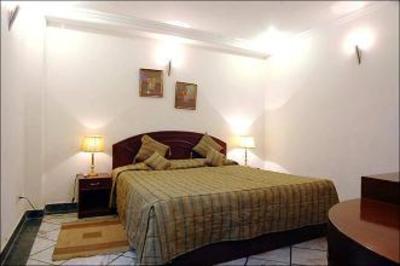 фото отеля Hotel Royale Residency