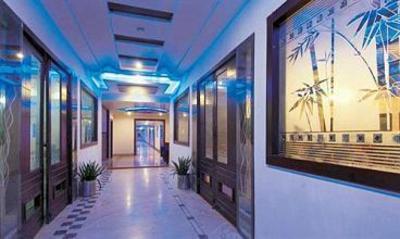 фото отеля Hotel Royale Residency