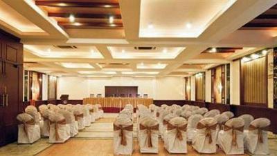 фото отеля Hotel Royale Residency