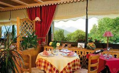 фото отеля Hotel Le Bois Joli Saint-Paul-en-Chablais