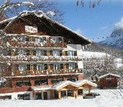 фото отеля Hotel Le Bois Joli Saint-Paul-en-Chablais