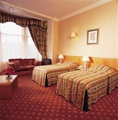 фото отеля Royal British Hotel
