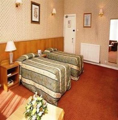 фото отеля Royal British Hotel