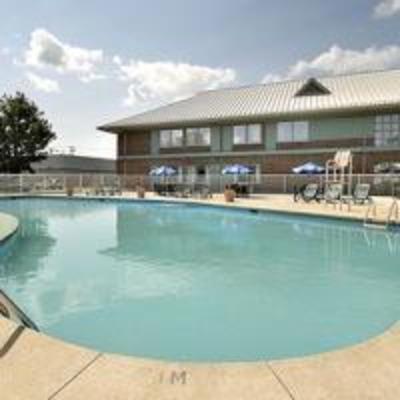 фото отеля Park Inn & Suites Montreal Airport