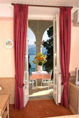 фото отеля Royal Victoria Hotel Varenna