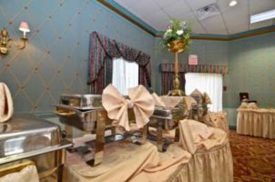 фото отеля BEST WESTERN Plus Concordville Hotel