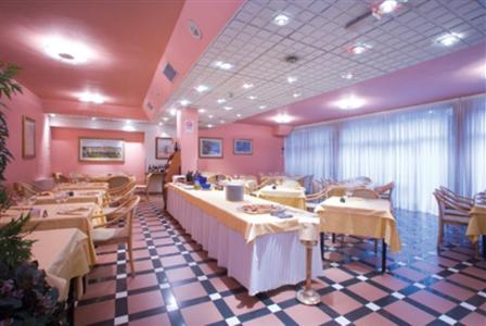 фото отеля Majestic House