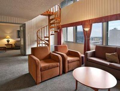 фото отеля Ramada Hotel & Convention Centre