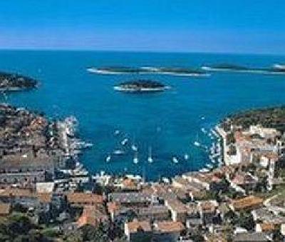 фото отеля Pharia Aparthotel Hvar