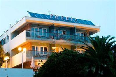 фото отеля Pharia Aparthotel Hvar