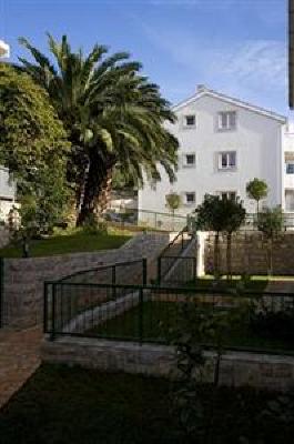 фото отеля Pharia Aparthotel Hvar