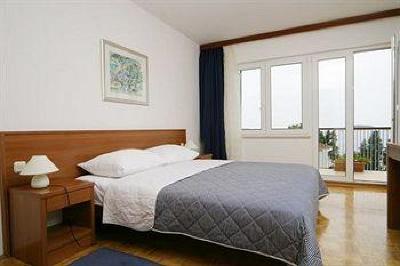 фото отеля Pharia Aparthotel Hvar