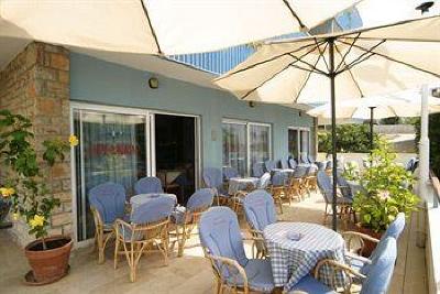 фото отеля Pharia Aparthotel Hvar