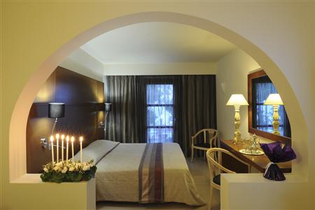 фото отеля Aressana Spa Hotel and Suites